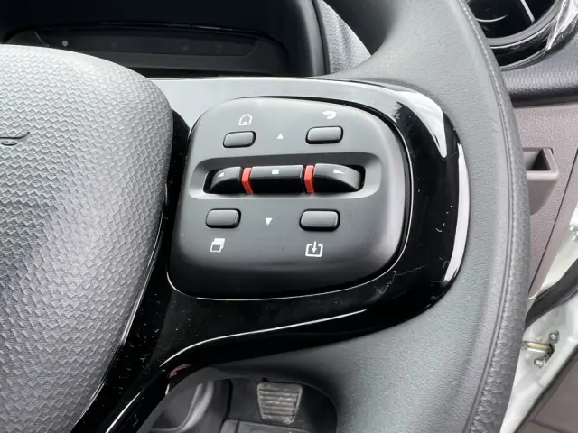 三菱 キャンター 2RG-FEB80(2WD)の写真30