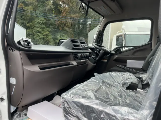 三菱 キャンター 2RG-FEB80(2WD)の写真32