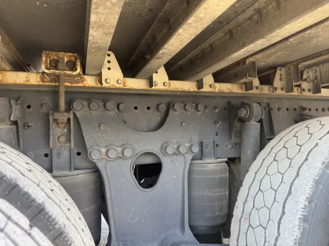 日野 プロフィア 2DG-FW1AHG(8x4)の写真18