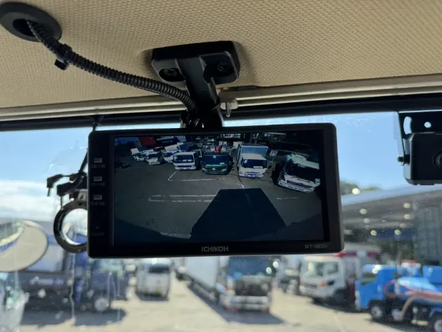 日野 プロフィア 2DG-FW1AHG(8x4)の写真37