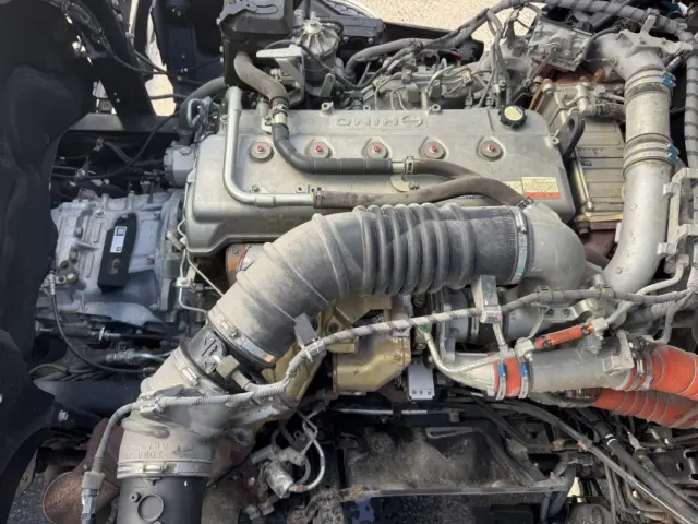 日野 プロフィア 2DG-FW1AHG(8x4)の写真40