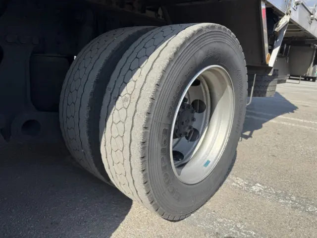 日野 プロフィア 2DG-FW1AHG(8x4)の写真49