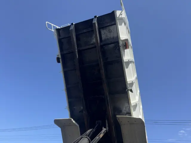 三菱 スーパーグレート 2PG-FV70HY(6x4)の写真18