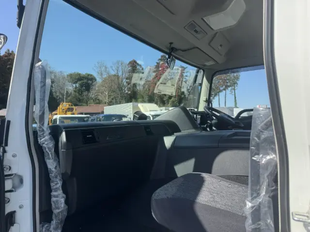 三菱 スーパーグレート 2PG-FV70HY(6x4)の写真42