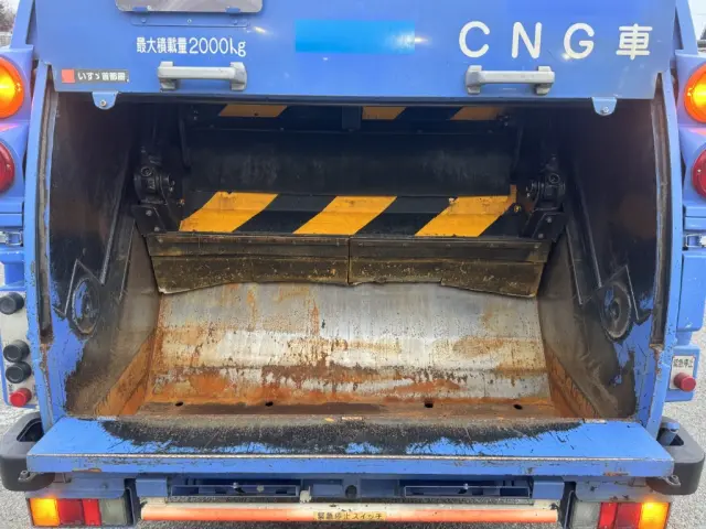 いすゞ エルフ TFG-NMR82ZAN(2WD)の写真10