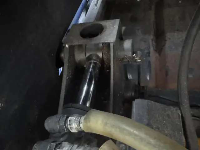 いすゞ エルフ TFG-NMR82ZAN(2WD)の写真13