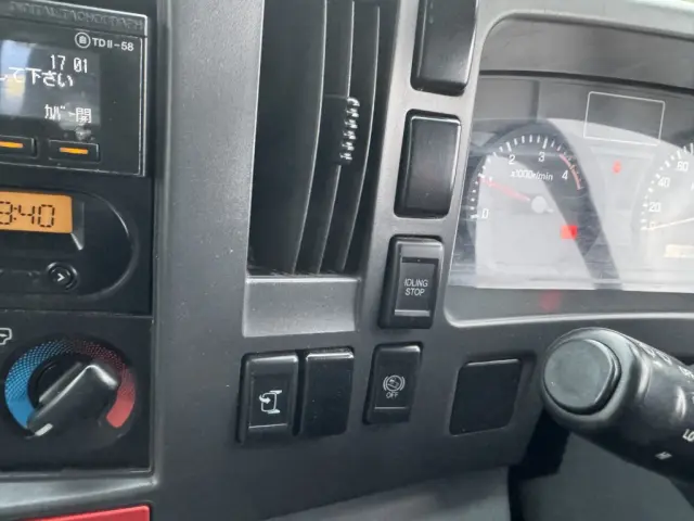 いすゞ エルフ TFG-NMR82ZAN(2WD)の写真35