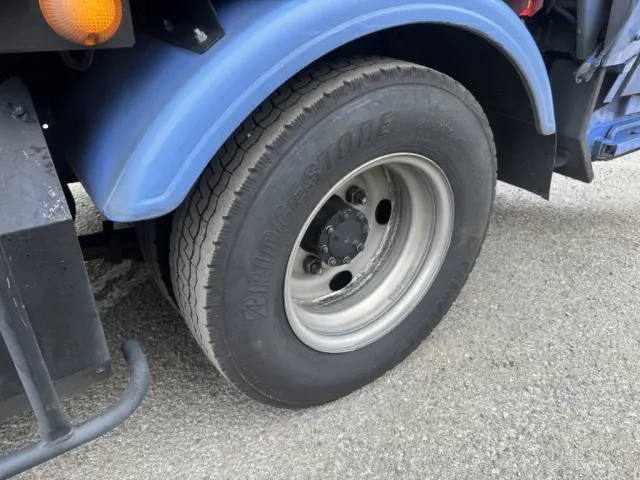 いすゞ エルフ TFG-NMR82ZAN(2WD)の写真46