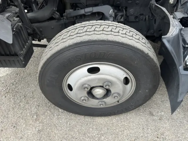 いすゞ エルフ TFG-NMR82ZAN(2WD)の写真49