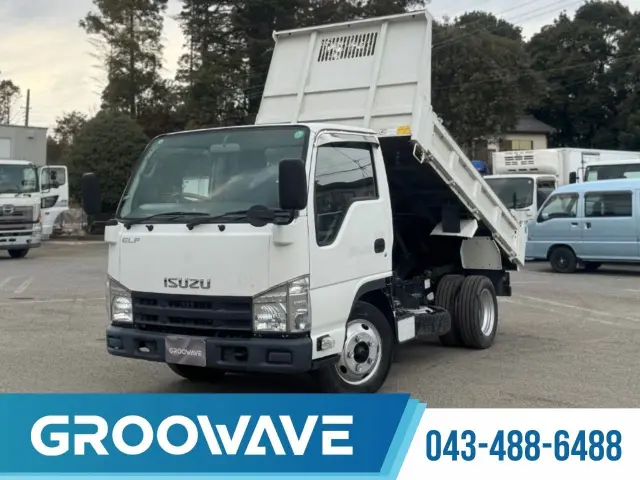 いすゞ エルフ TKG-NJR85AN(2WD)の写真1