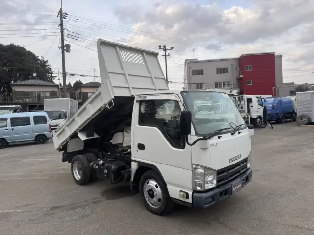 いすゞ エルフ TKG-NJR85AN(2WD)の写真2