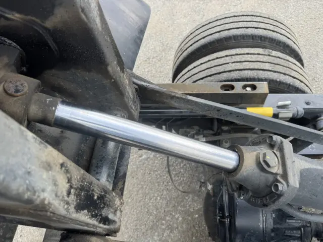 いすゞ エルフ TKG-NJR85AN(2WD)の写真14