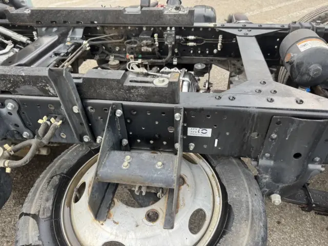 いすゞ エルフ TKG-NJR85AN(2WD)の写真21