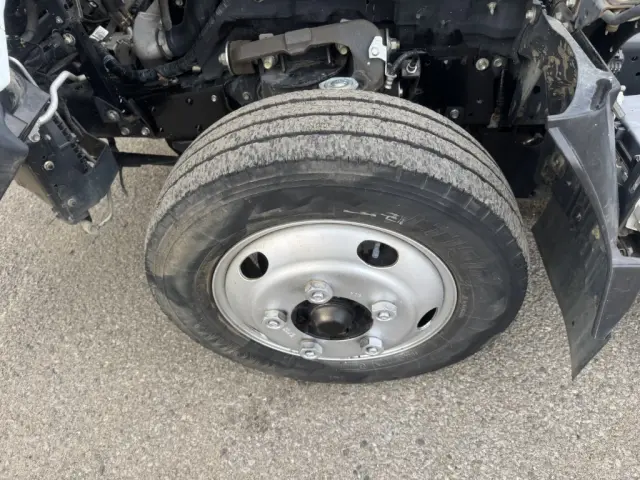 いすゞ エルフ TKG-NJR85AN(2WD)の写真38