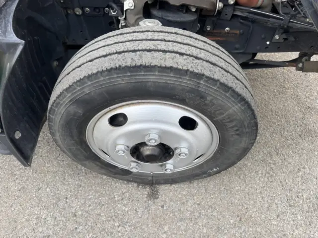 いすゞ エルフ TKG-NJR85AN(2WD)の写真39