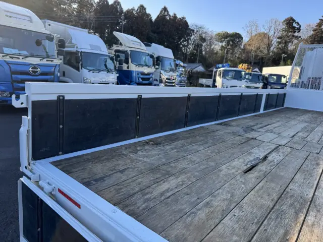 いすゞ フォワード 2RG-FRR90S2(未入力/関係無)の写真10