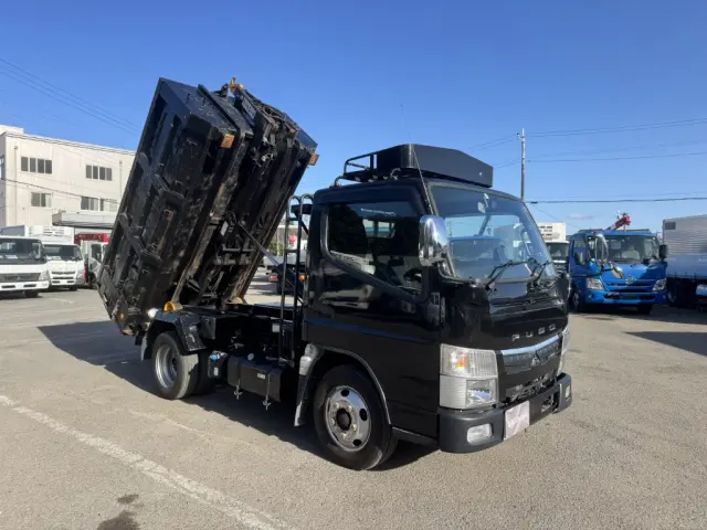 三菱 キャンター 2PG-FBAV0(2WD)の写真3