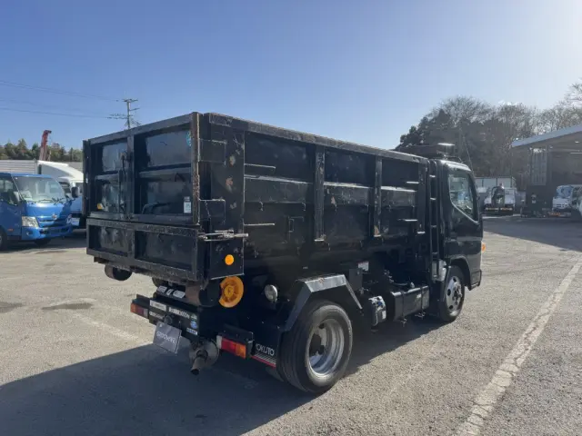 三菱 キャンター 2PG-FBAV0(2WD)の写真4