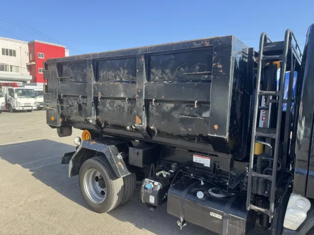 三菱 キャンター 2PG-FBAV0(2WD)の写真6