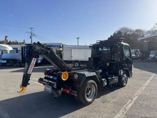 三菱 キャンター 2PG-FBAV0(2WD)の写真18