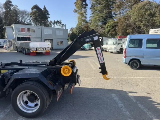 三菱 キャンター 2PG-FBAV0(2WD)の写真19