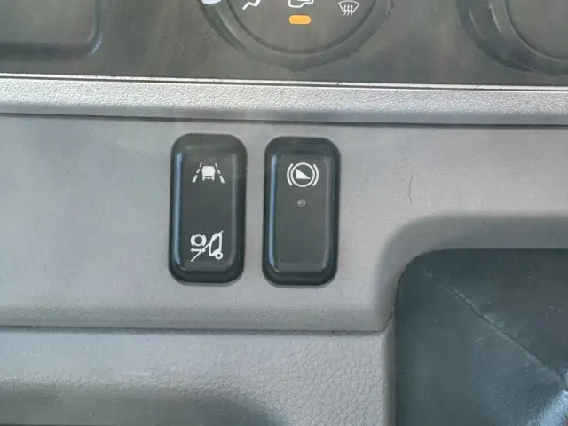 三菱 キャンター 2PG-FBAV0(2WD)の写真39