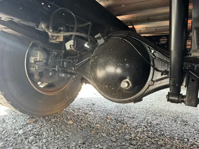 いすゞ エルフ 2RG-NPR88YN(2WD)の写真29