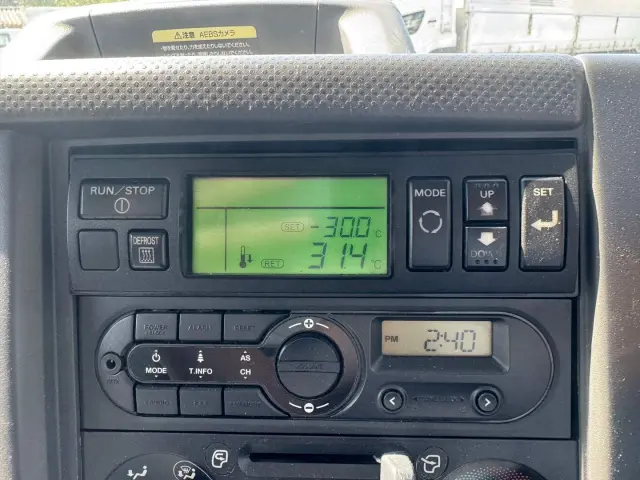 いすゞ エルフ 2RG-NPR88YN(2WD)の写真37