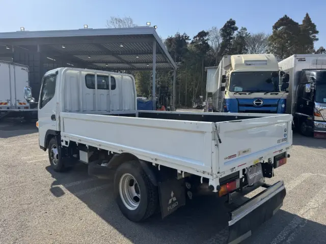 三菱 キャンター 2TG-FBA00(2WD)の写真4
