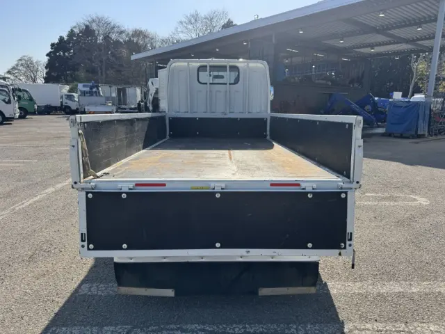 三菱 キャンター 2TG-FBA00(2WD)の写真9