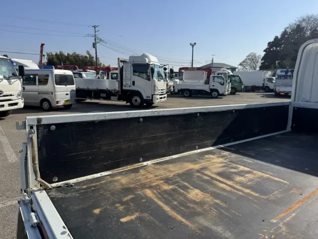 三菱 キャンター 2TG-FBA00(2WD)の写真10