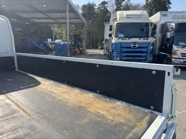 三菱 キャンター 2TG-FBA00(2WD)の写真11