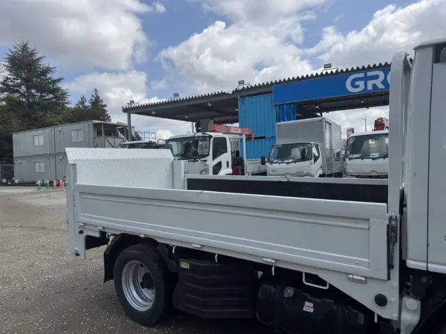 いすゞ エルフ TRG-NJS85A(4WD)の写真6