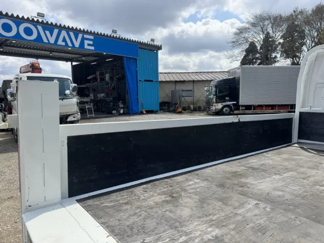 いすゞ エルフ TRG-NJS85A(4WD)の写真14