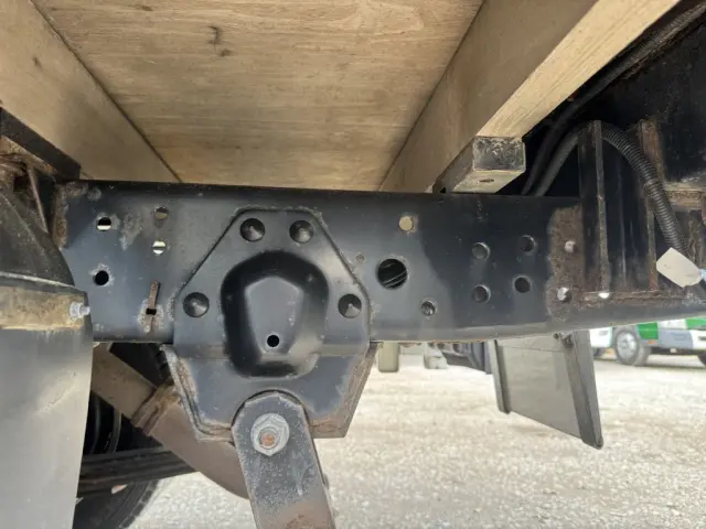 いすゞ エルフ TRG-NJS85A(4WD)の写真21