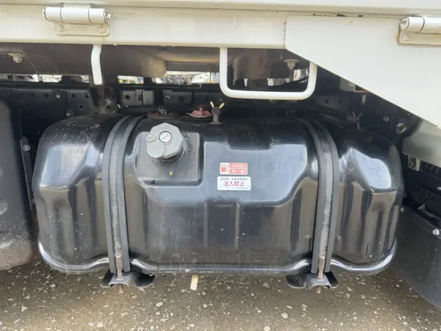 いすゞ エルフ TRG-NJS85A(4WD)の写真24