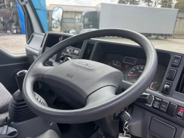 いすゞ エルフ TRG-NJS85A(4WD)の写真27