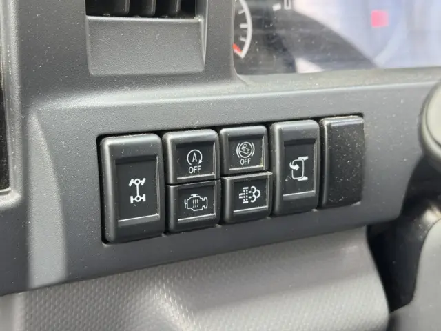 いすゞ エルフ TRG-NJS85A(4WD)の写真32