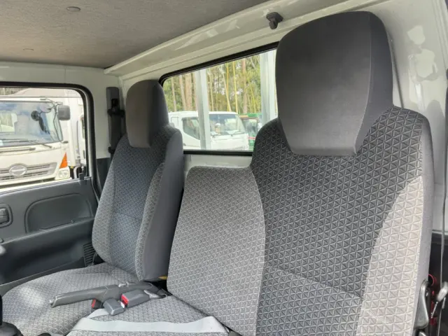 いすゞ エルフ TRG-NJS85A(4WD)の写真35