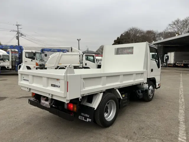 いすゞ エルフ 2PG-NKS88AD(4WD)の写真3