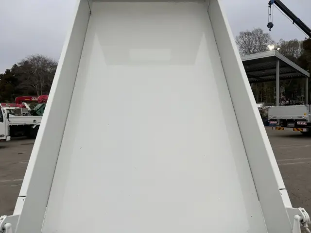 いすゞ エルフ 2PG-NKS88AD(4WD)の写真10