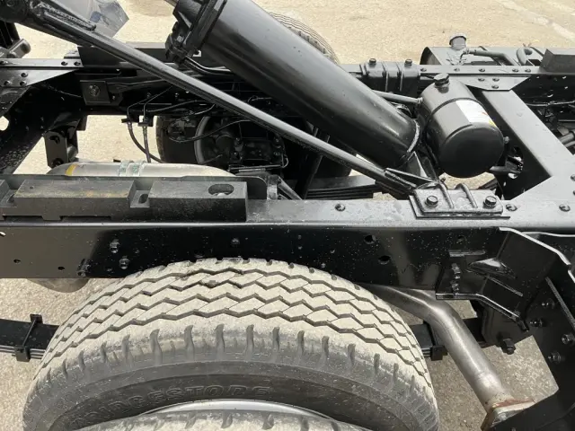 いすゞ エルフ 2PG-NKS88AD(4WD)の写真22