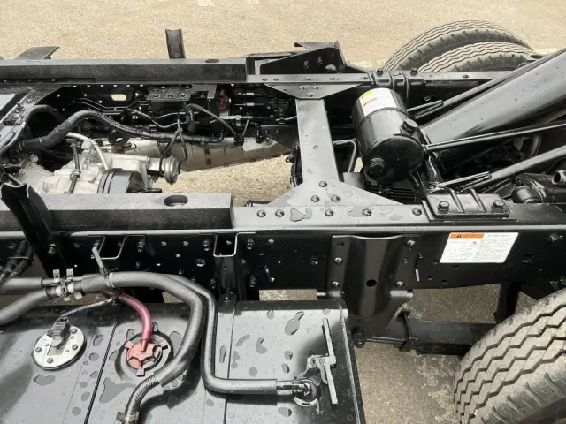 いすゞ エルフ 2PG-NKS88AD(4WD)の写真24