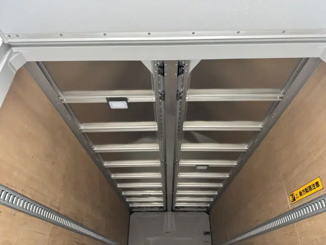 いすゞ フォワード 2RG-FRR90T4(未入力/関係無)の写真15