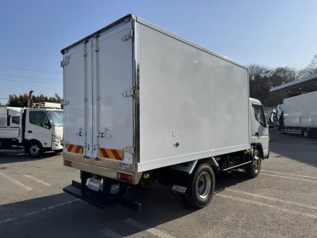 三菱 キャンター 2PG-FEB90(2WD)の写真3