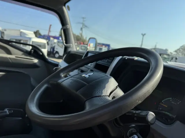 三菱 キャンター 2PG-FEB90(2WD)の写真27