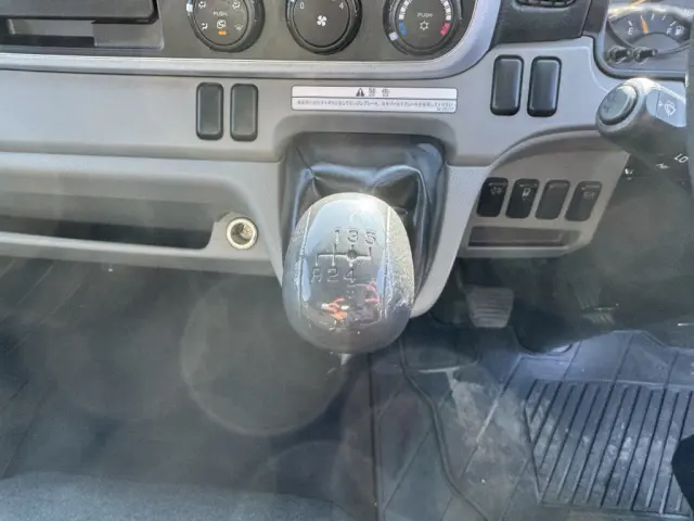 三菱 キャンター 2PG-FEB90(2WD)の写真29