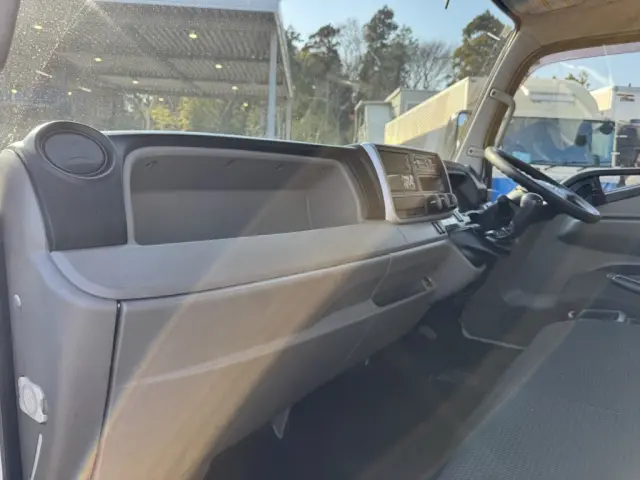 三菱 キャンター 2PG-FEB90(2WD)の写真33