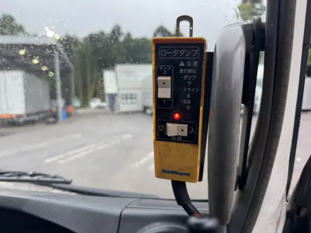 日野 デュトロ TKG-XZU620T(2WD)の写真35