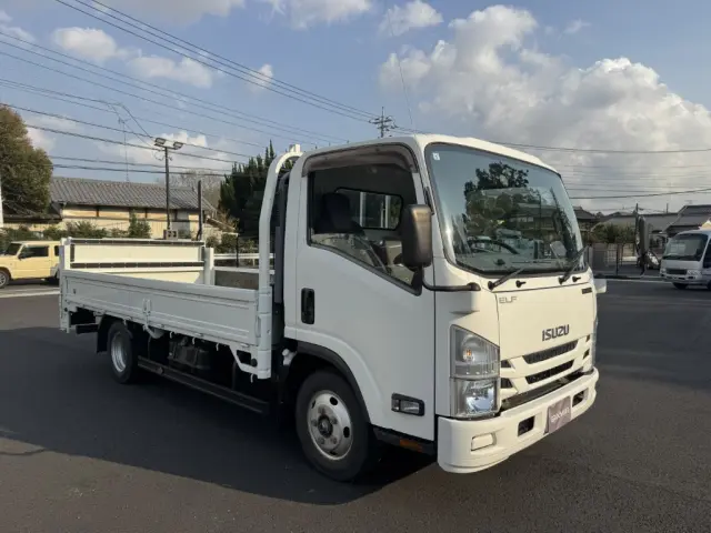 いすゞ エルフ TRG-NPR85AR(2WD)の写真2